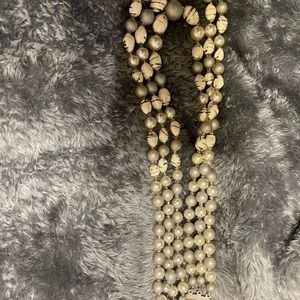 Vintage hand painted pearl necklace